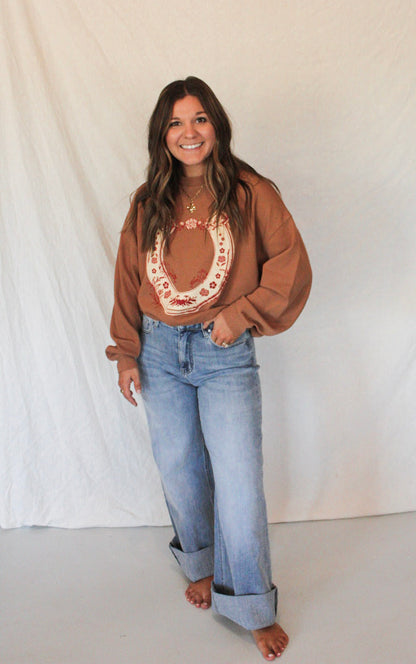 The Jules Graphic Sweatshirt - Taupe